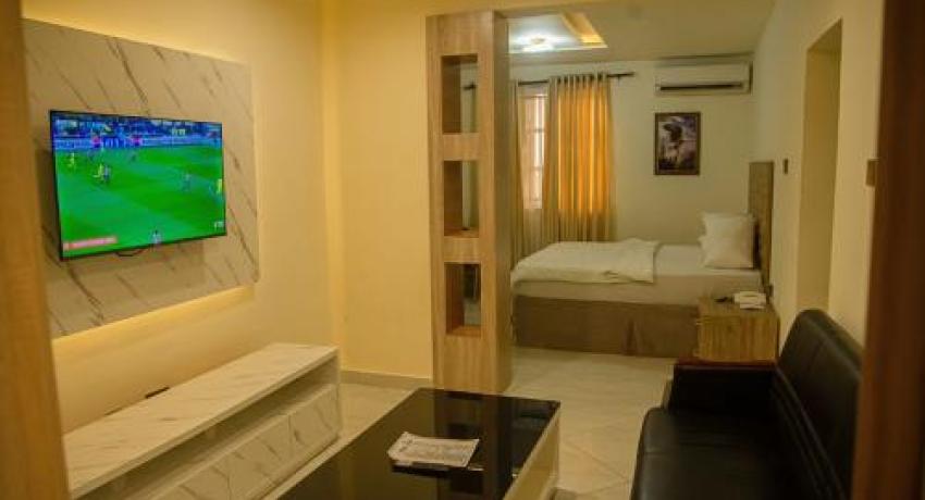 Deluxe Suite